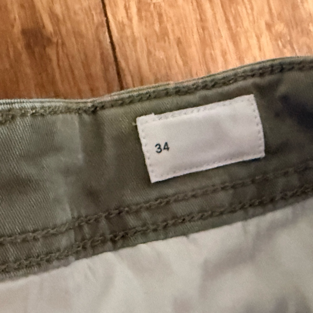GAP Olive Green Cargo Shorts - Picture 4 of 5